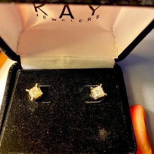.52 carat diamond stud earrings